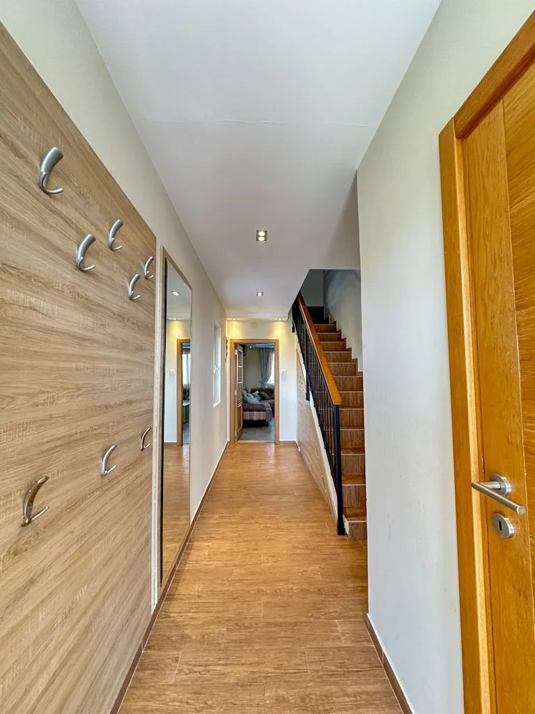 Rent, three bedroom apartment, 150m², Zabjelo, Podgorica