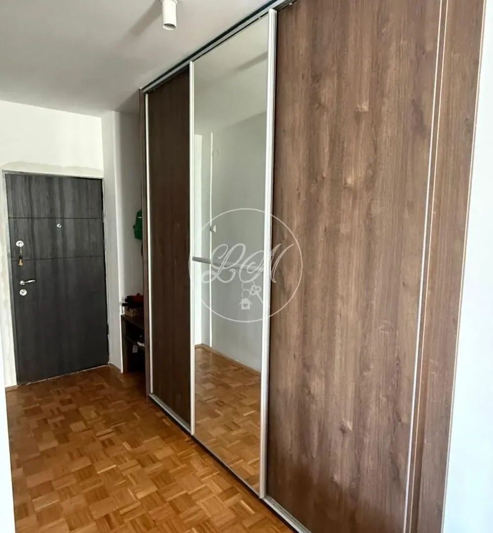 Prodaja, dvosoban stan, 62m², Zemun Sve Podlokacije, Beograd