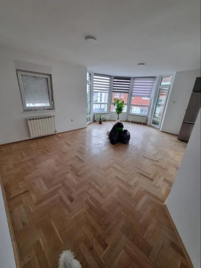 Prodaja, trosoban stan, 71m², Bulevar Evrope, Novi Sad Sve Podlokacije