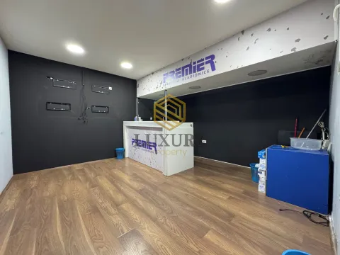 Poslovni prostor in Murtovina