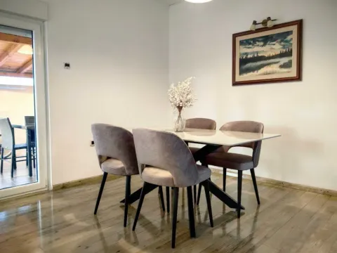 Izdavanje, četvorosoban stan, 130m², Donja Gorica, Podgorica - image 5