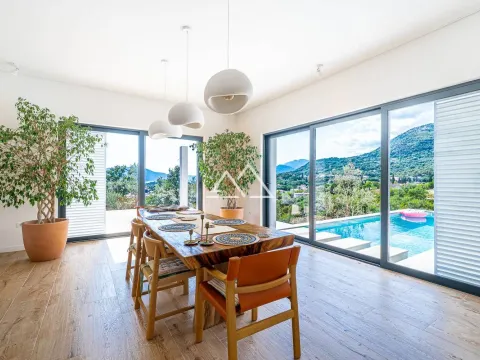 Prodaja, kuća, 220m², Tivat, Crna Gora - image 9
