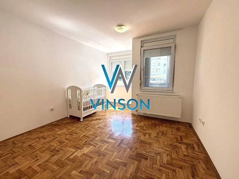 Rent, office space, 55m², Železnička Stanica, Novi Sad Sve Podlokacije