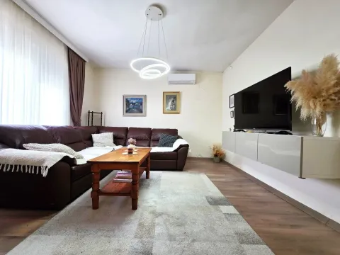 Rent, apartment, 62m², Preko Morače, Podgorica - image 1