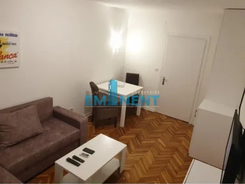 Izdavanje, stan, 30m², Stari Grad, Beograd - image 2