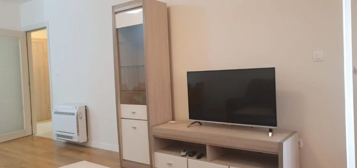 Rent, apartment, 69m², Central Point, Podgorica