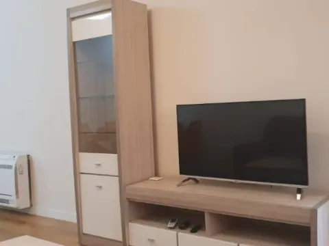 Izdavanje, stan, 69m², Central Point, Podgorica - image 3