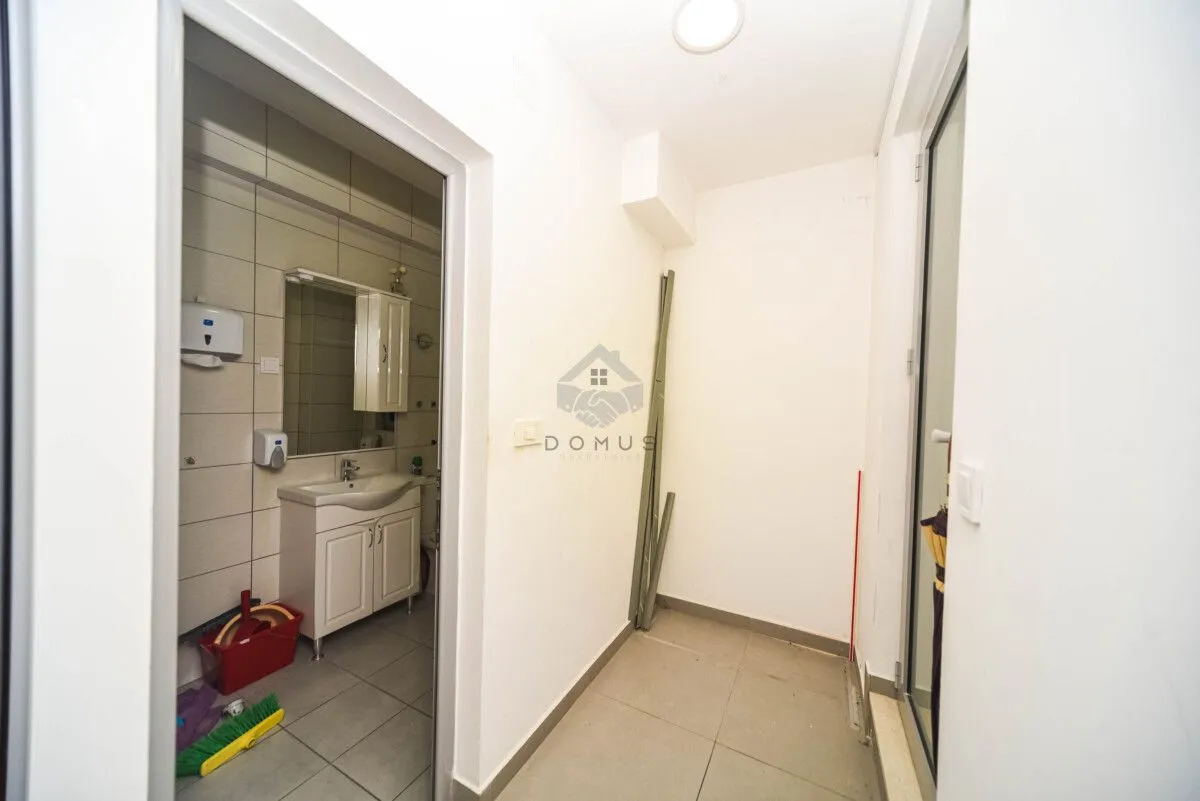 Izdavanje, poslovni prostor, 80m², Zabjelo, Podgorica