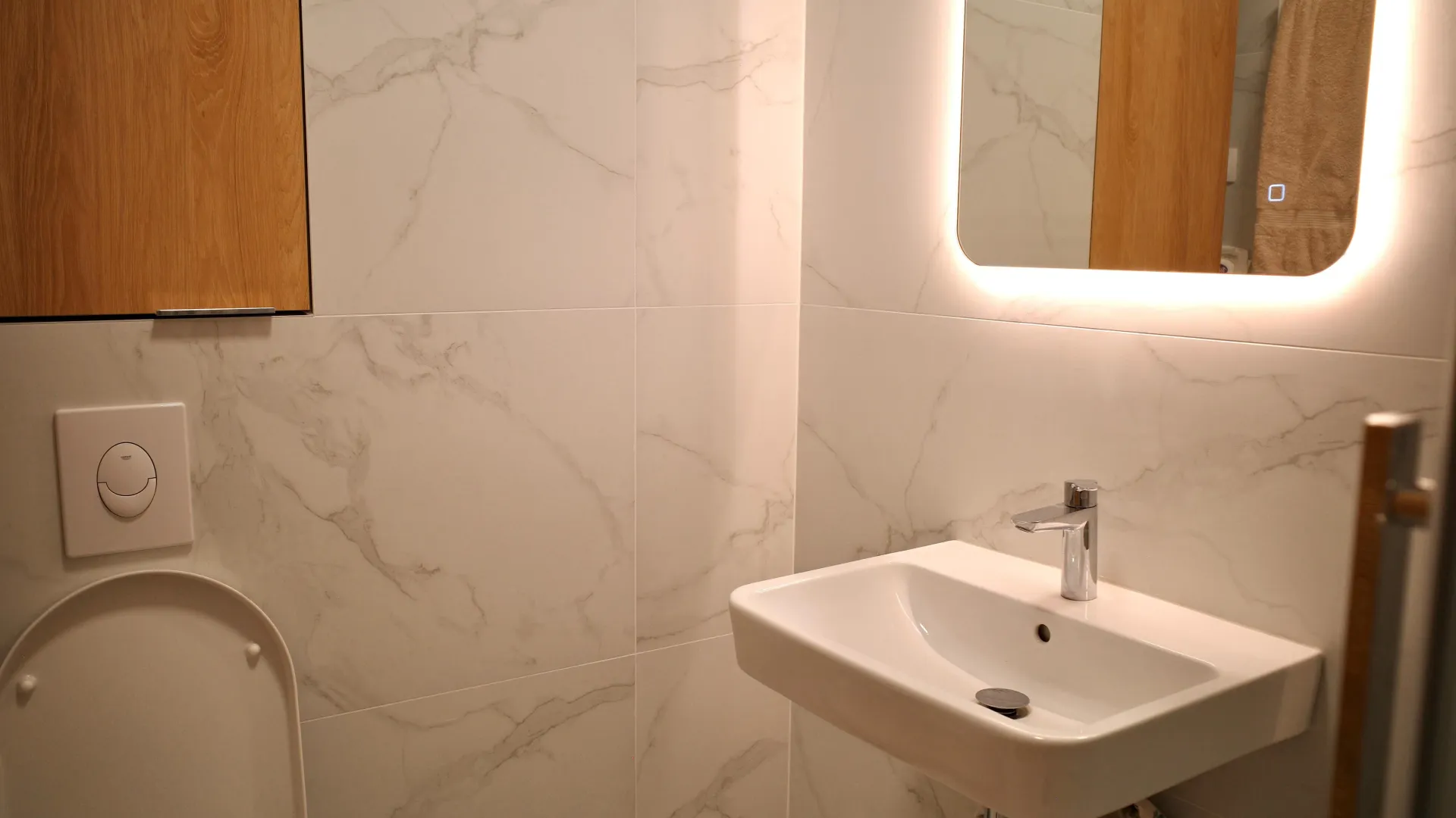 Izdavanje, jednosoban stan, 42m², Tološi, Podgorica