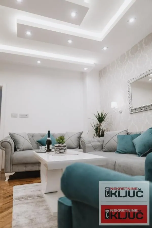 Prodaja, jednosoban stan, 38m², Centar, Novi Sad