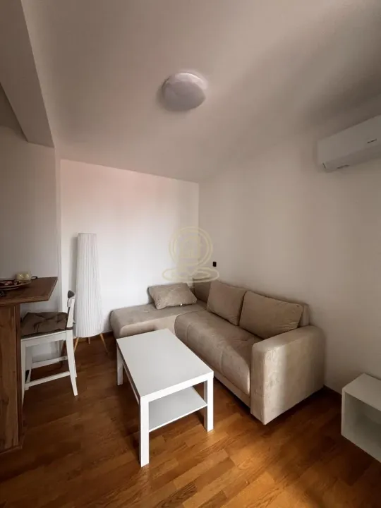 Rent, one bedroom apartment, 38m², Medijana, Niš