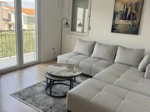 Izdavanje, jednosoban stan, 48m², Stari Aerodrom, Podgorica - image 2