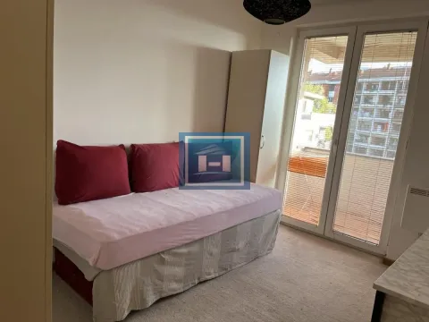 Izdavanje, trosoban stan, 70m2, Jagodina Izdavanje, trosoban stan, 70m2, Jagodina