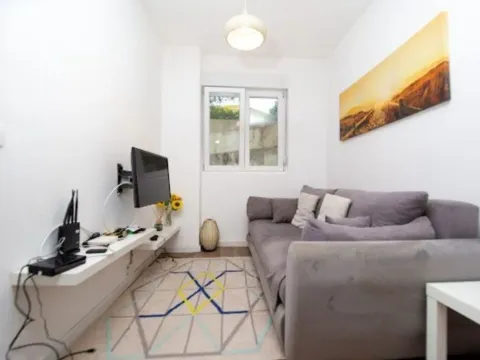 Sale, one bedroom apartment, 29m², Centar, Tivat - image 4