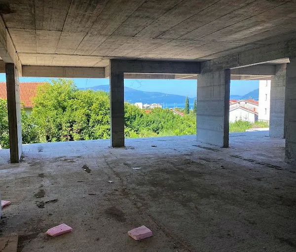 Sale, one bedroom apartment, 44m², Tivat, Crna Gora