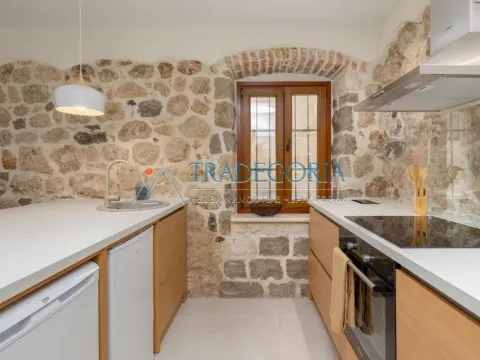 Prodaja, kuća, 170m², Škaljari, Kotor - image 32