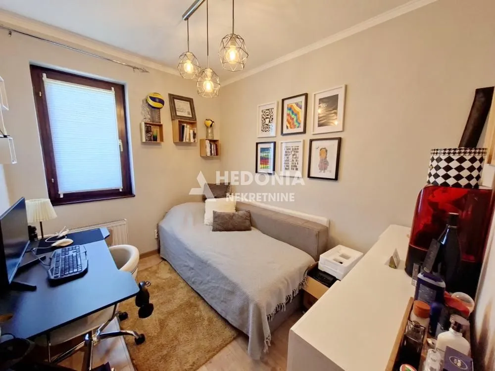 Sale, two bedroom apartment, 64m², Novi Beograd Blok 62, Novi Beograd Sve Podlokacije