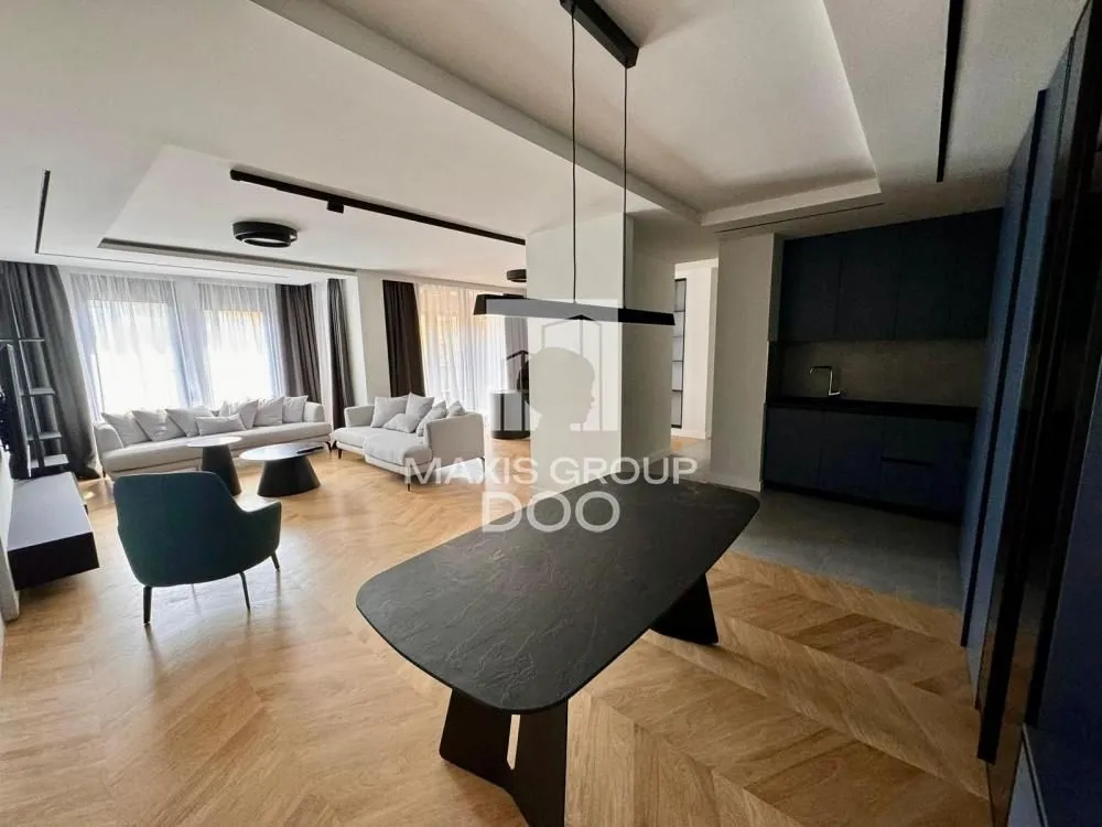 Prodaja, trosoban stan, 108m², Savski Venac, Beograd