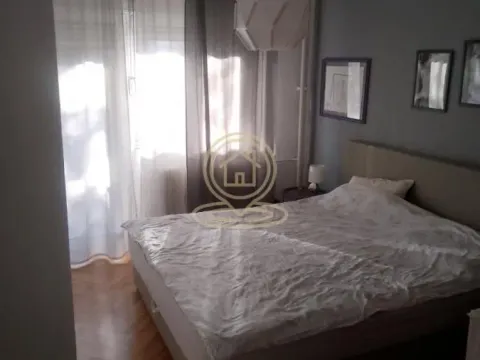 Izdavanje, trosoban stan, 78m², Južni Bulevar, Vračar Sve Podlokacije - image 3