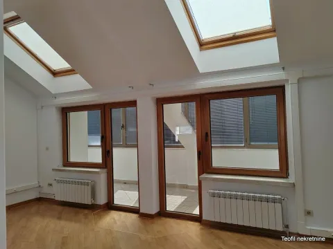 Izdavanje, poslovni prostor, 166m², Kalenić Pijaca, Vračar Sve Podlokacije - image 10