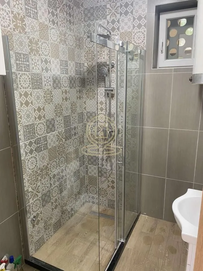 Izdavanje, poslovni prostor, 73m², Stari Grad, Beograd