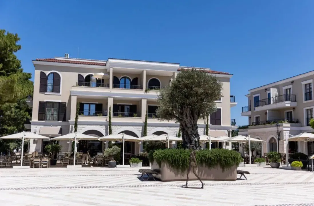 Izdavanje, stan, 50m², Luštica Bay, Tivat