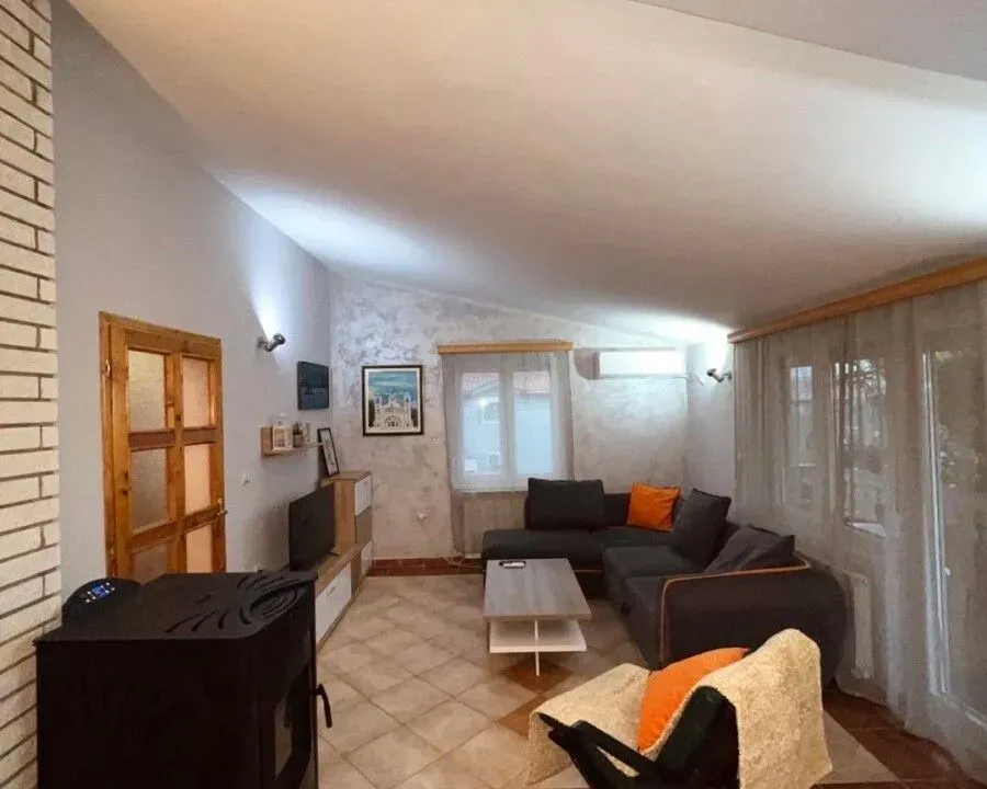 Rent, house, 100m², Zabjelo, Podgorica