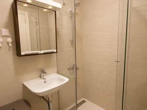 Rent, one bedroom apartment, 45m², Nova Dalmatinska, Podgorica - image 11
