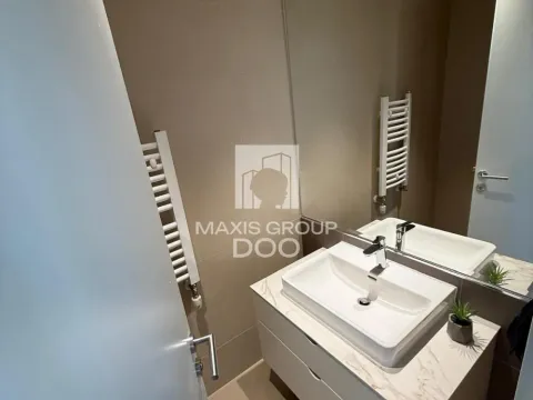 Rent, four bedroom apartment, 109m², Savski Venac, Beograd - image 12