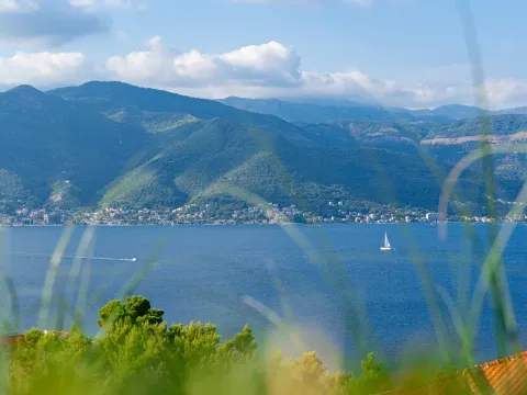 Rent, one bedroom apartment, 144m², Krašići, Tivat - image 42