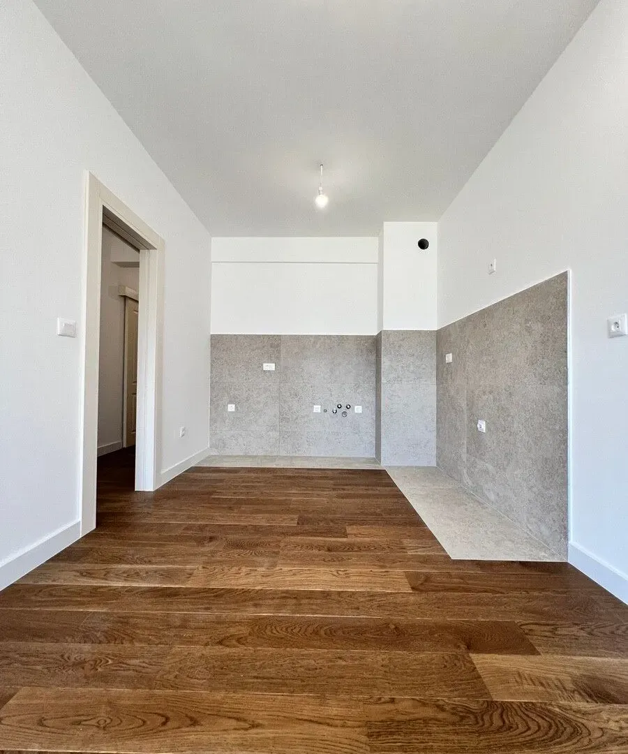 Prodaja, trosoban stan, 115m², Preko Morače, Podgorica