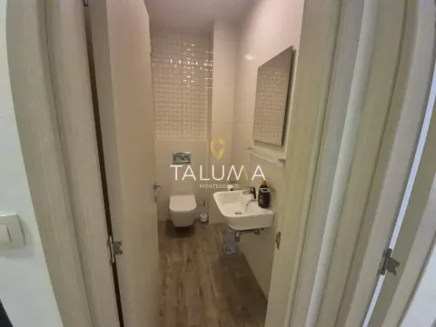 Izdavanje, dvosoban stan, 75m², City Kvart, Podgorica - image 2