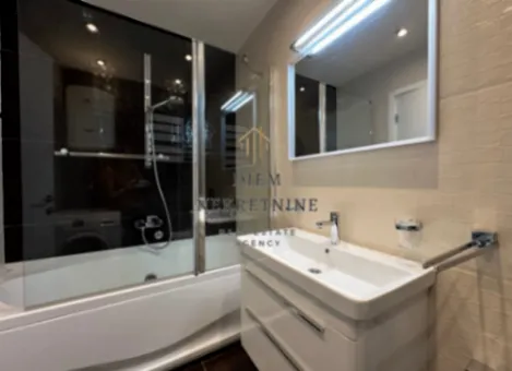 Izdavanje, trosoban stan, 140m², Preko Morače, Podgorica - image 6