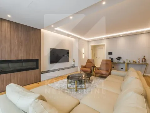 Prodaja, trosoban stan, 148m², Stara Varoš, Podgorica - image 16