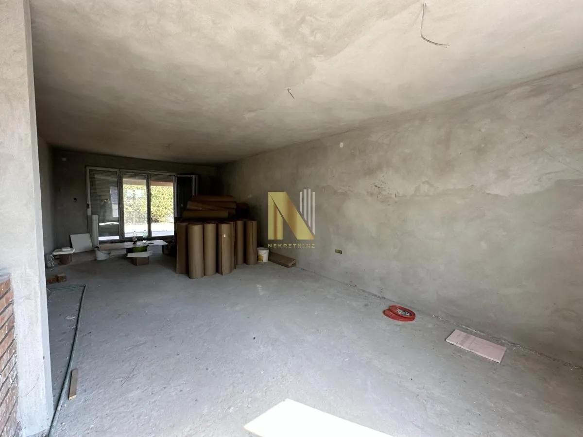Prodaja, kuća, 321m², Sremska Kamenica, Petrovaradin