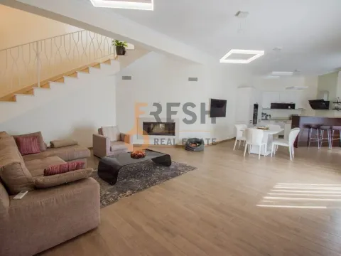 Prodaja, kuća, 240m², Tivat, Crna Gora - image 7