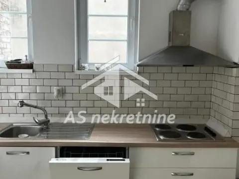 Izdavanje, trosoban stan, 100m², Zeleni Venac, Beograd - image 8