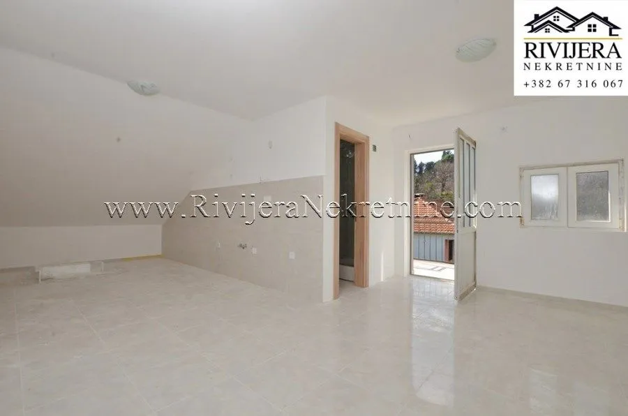 Prodaja, dvosoban stan, 100m², Herceg Novi, Crna Gora