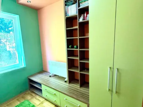 Izdavanje, trosoban stan, 90m², Centar, Podgorica - image 12