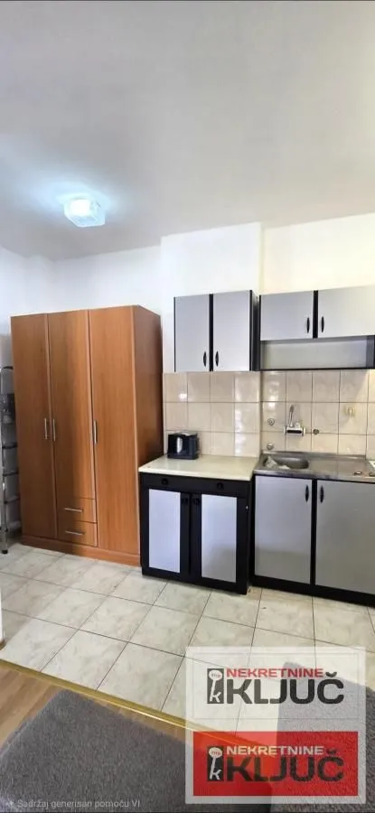Izdavanje, garsonjera, 30m², Adice, Novi Sad Sve Podlokacije