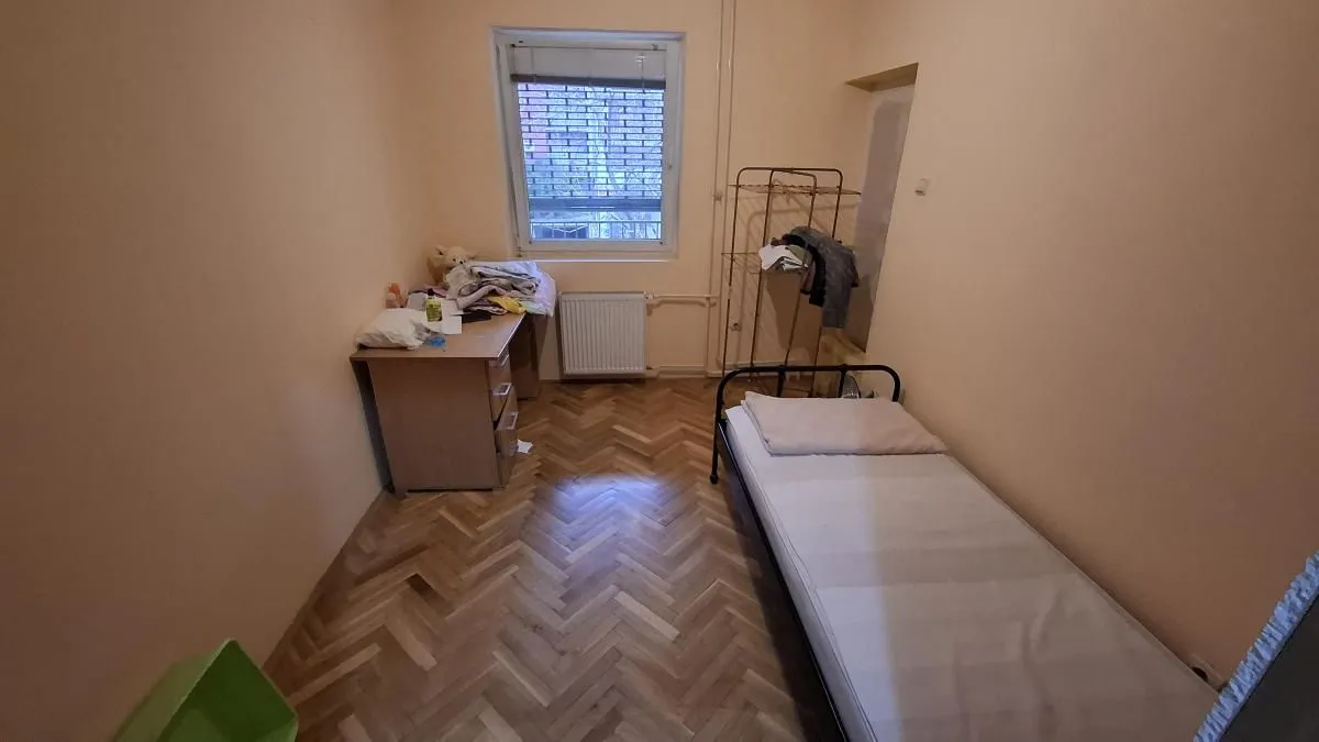 Izdavanje, jednosoban stan, 42m², Socijalno, Novi Sad Sve Podlokacije