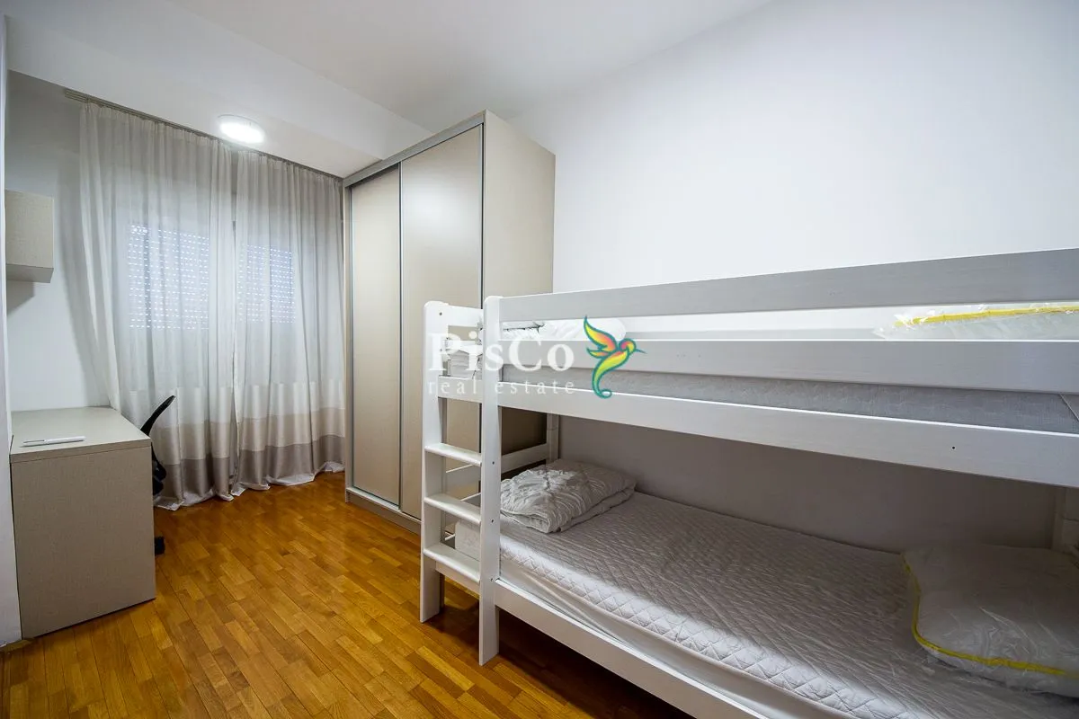Rent, two bedroom apartment, 78m², City Kvart, Podgorica