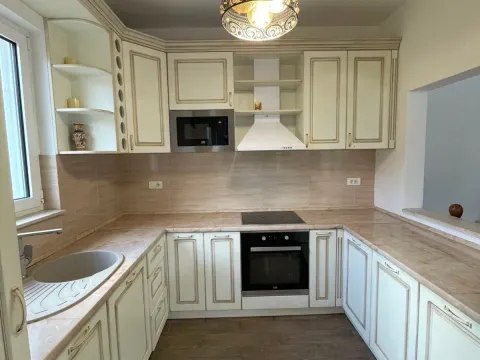 Rent, two bedroom apartment, 100m², Tivat, Crna Gora - image 12