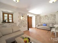 Prodaja, kuća, 222m², Prčanj, Kotor - image 12