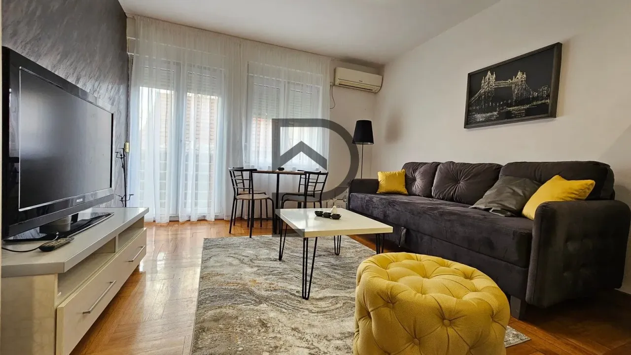 Prodaja, jednosoban stan, 41m², Drač, Podgorica