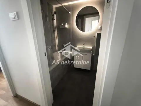 Rent, three bedroom apartment, 60m², Južni Bulevar, Vračar Sve Podlokacije - image 14