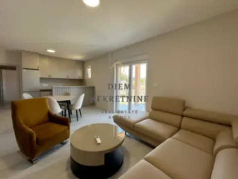 Izdavanje, kuća, 95m², Donji Kokoti, Podgorica - image 13