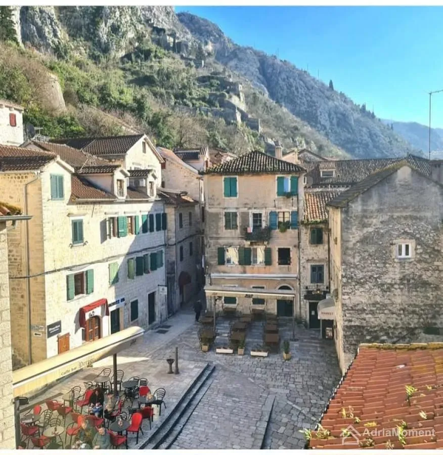 Prodaja, dvosoban stan, 78m², Kotor, Crna Gora