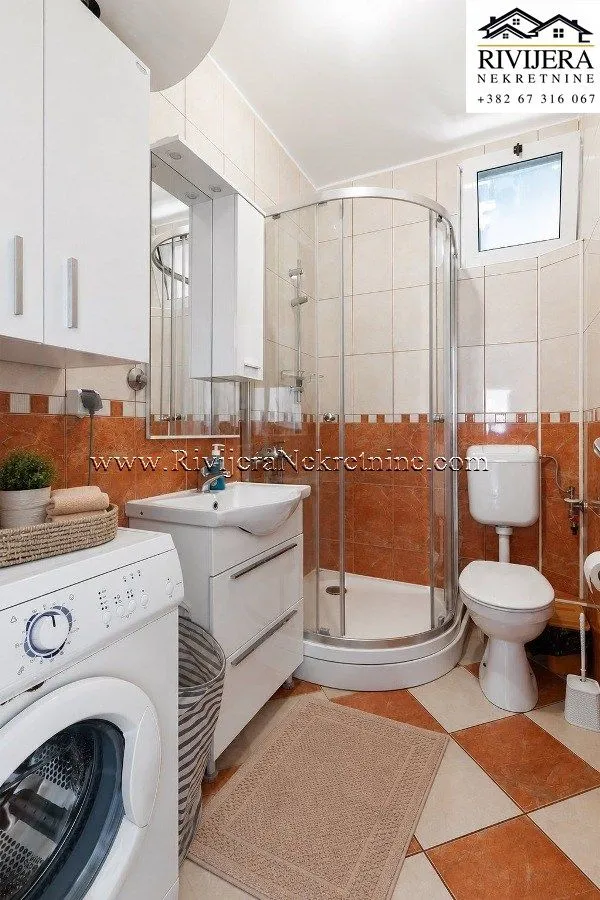 Prodaja, dvosoban stan, 56m², Donja Lastva, Tivat