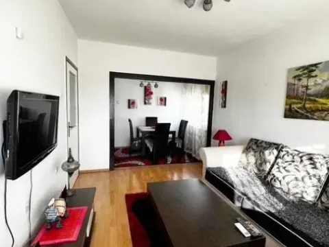 Rent, two bedroom apartment, 70m², Centar, Tivat - image 7